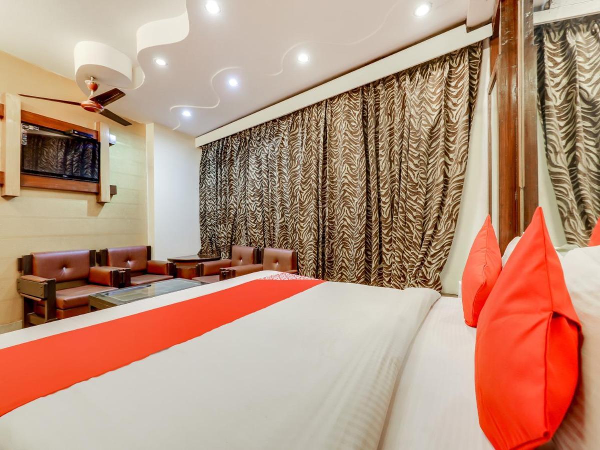 Oyo 27156 Roma Dx Hotel New Delhi Exterior photo