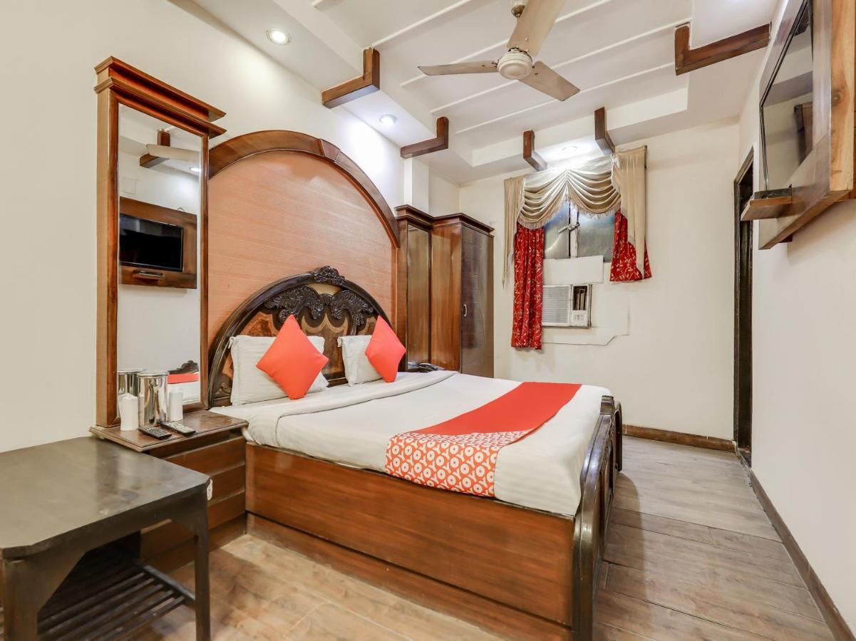 Oyo 27156 Roma Dx Hotel New Delhi Exterior photo