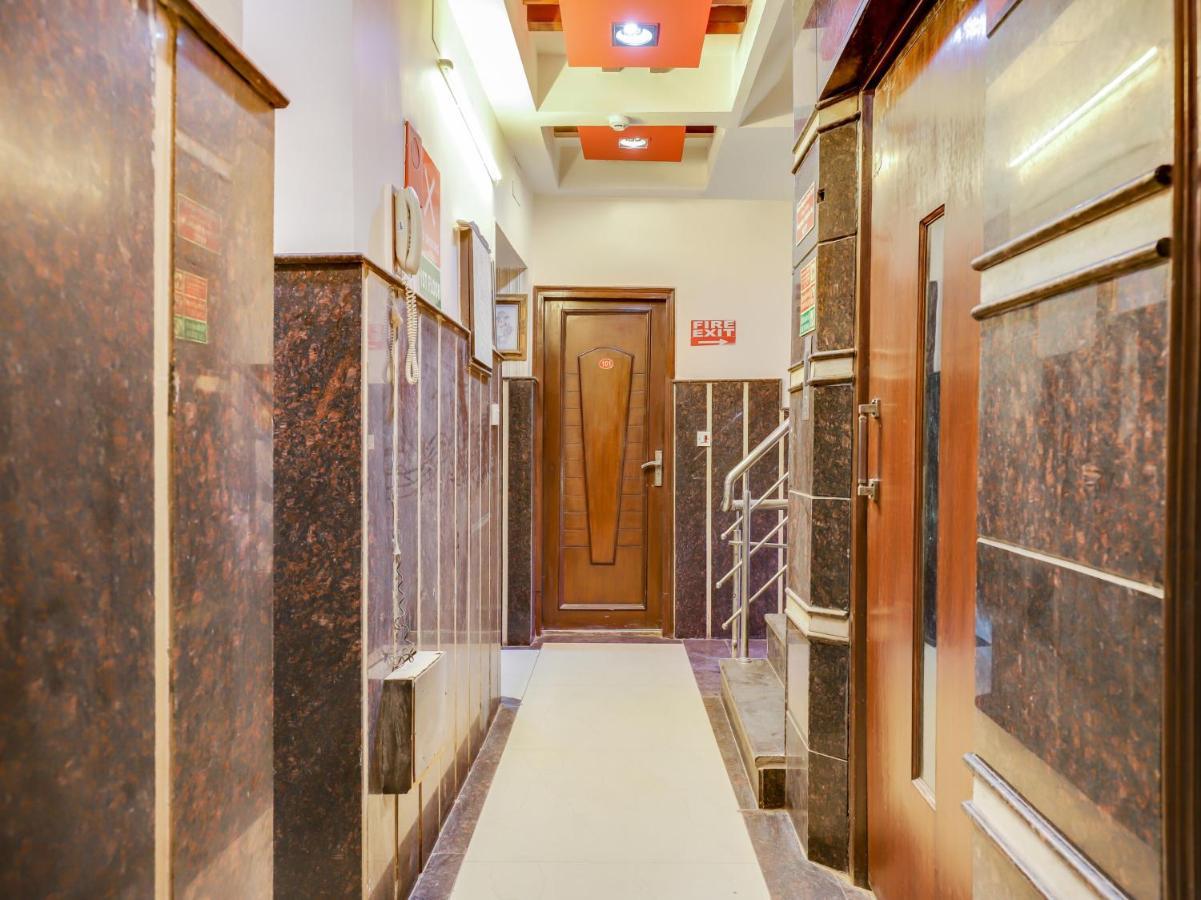 Oyo 27156 Roma Dx Hotel New Delhi Exterior photo